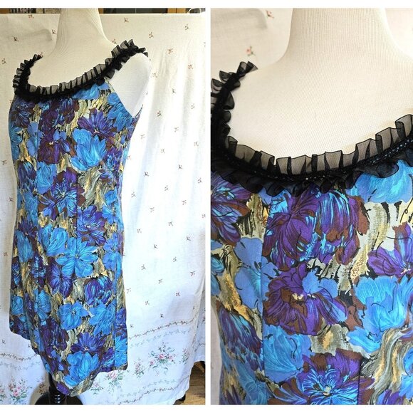 Size M Retro Shift Dress Ruffled Trim Vintage Fabric NWT - Picture 1 of 9